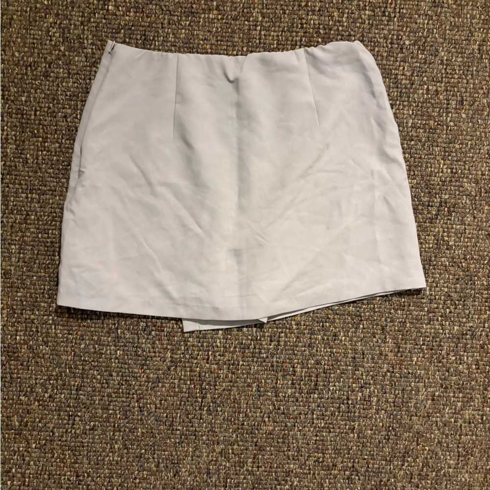 Abercrombie & Fitch White Mini Skort